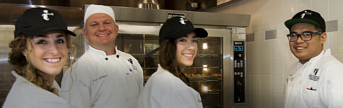 Bakery chef instructor with iCUE students. 