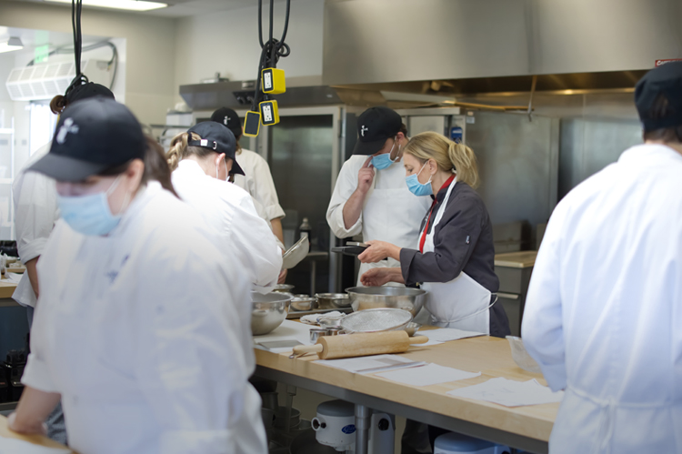 iCUE students and instructor in the kitchen.