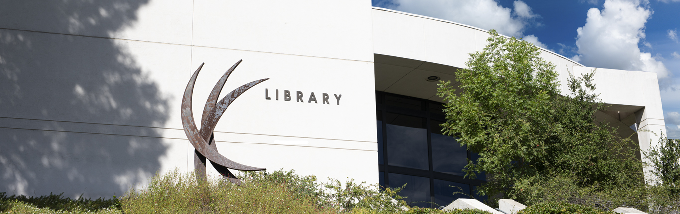 Outside view of College of the Canyon's Library